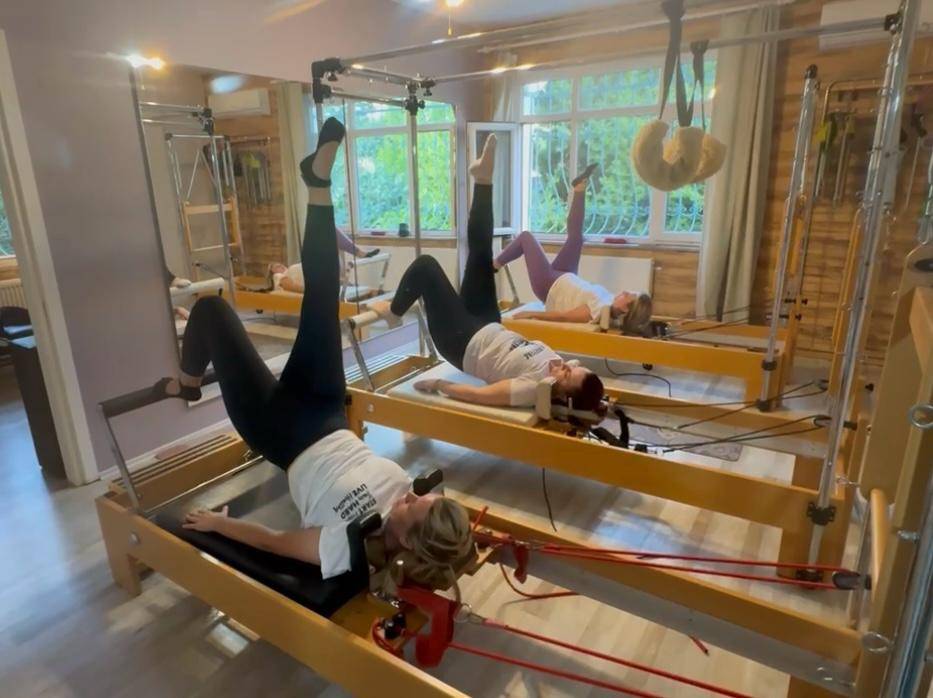 Aletli Pilates Üçlü Ders 20'li Paket - Görsel 1